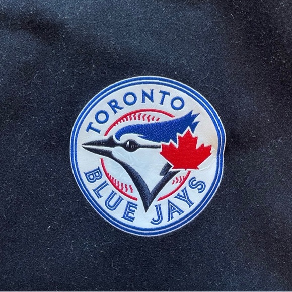 Toronto Blue Jays Vintage Bomber Jacket - Picture 6 of 7